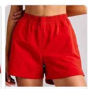 Outdoor Voices RecTrek 4” Shorts Women’s Size M Strawberry Water-Repellent